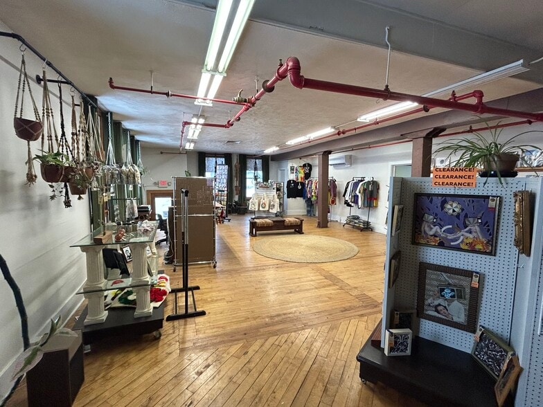 More Photos Of 1302 High St, South Bend Distribution For Lease