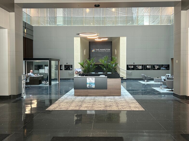 More Photos Of 835 W Hamilton St, Allentown Apartments For Lease