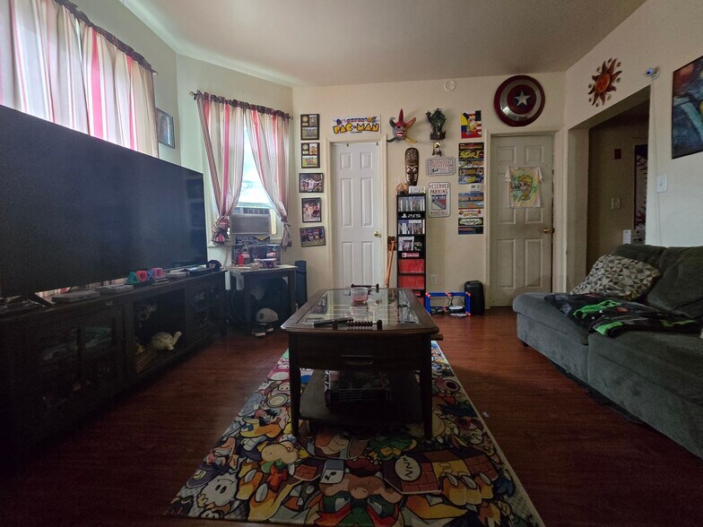 More Photos Of 288 W Clinton St, Dover Apartments For Sale