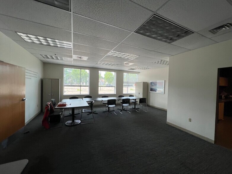 More Photos Of 112 Third Ave, Carnegie Office For Sale
