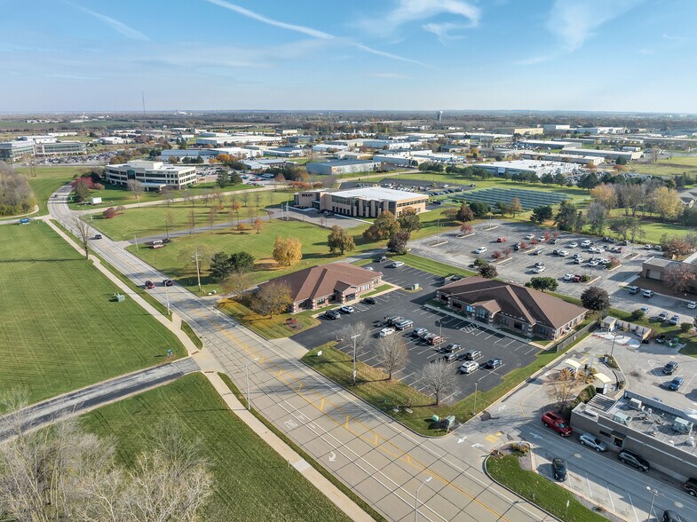 More Photos Of 2109 E Capitol Dr, Appleton Office For Lease