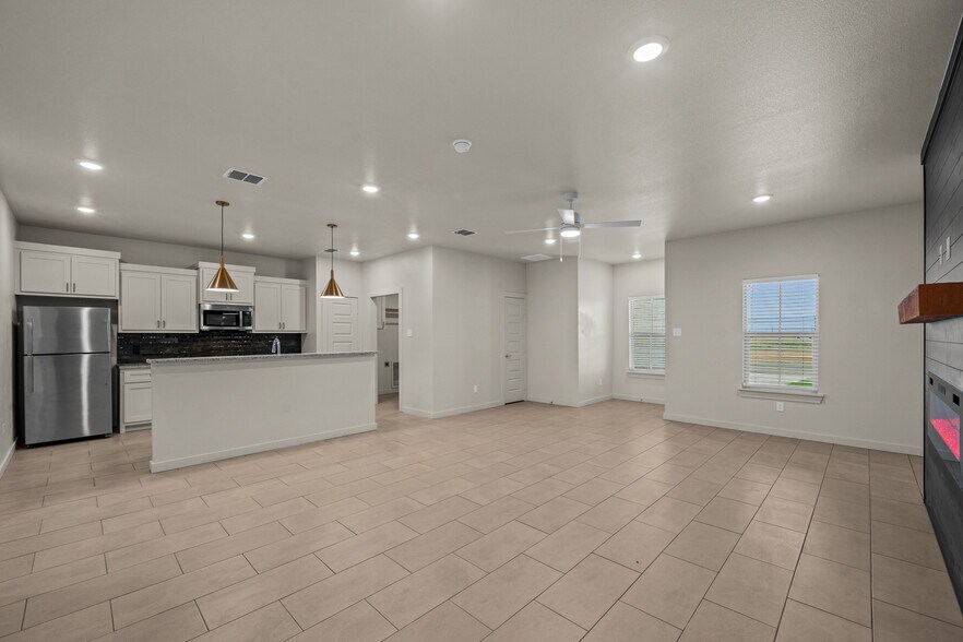 More Photos Of 7030-7036 41st st, Lubbock Apartments For Sale