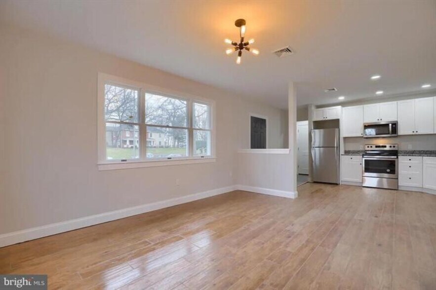 More Photos Of 936-940 Lititz Pike, Lititz Flex For Sale