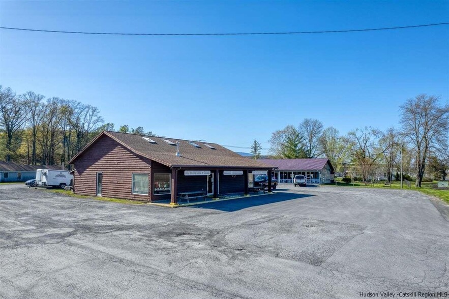 More Photos Of 963 Kings Hwy, Saugerties Restaurant For Sale