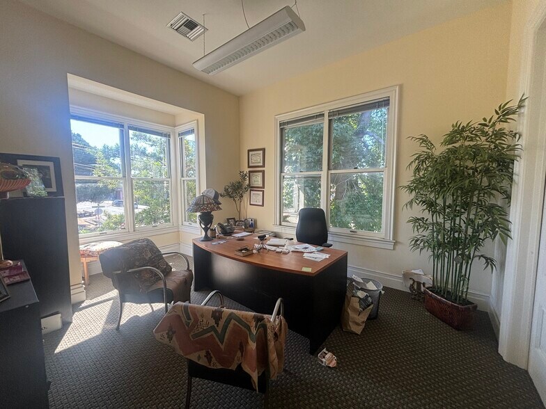 More Photos Of 403 Martin Luther King Jr., Oakland Office For Sale
