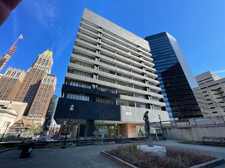 More Photos Of 20 S Charles St, Baltimore Office For Lease