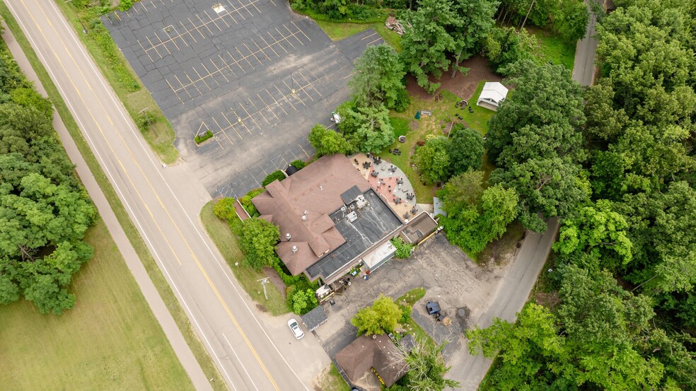 More Photos Of 16409 Red Arrow Hwy, Union Pier General Retail For Sale