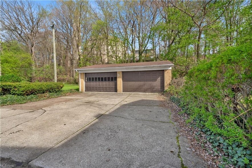 More Photos Of 2197 Murray Hill Rd, Cleveland Storefront Retail Residential For Sale