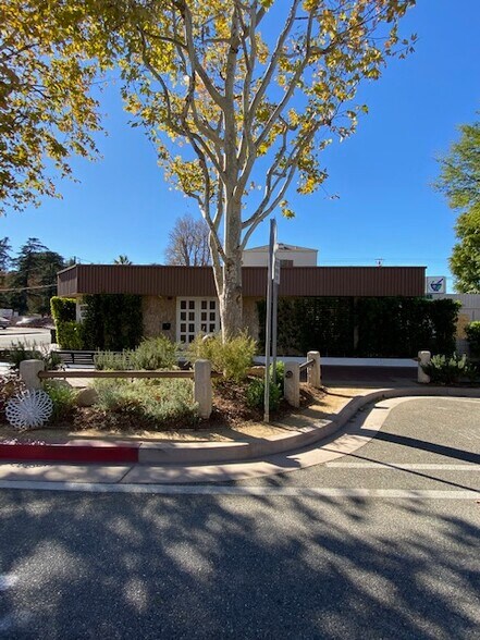 More Photos Of 24237 Main St, Santa Clarita Medical For Sale