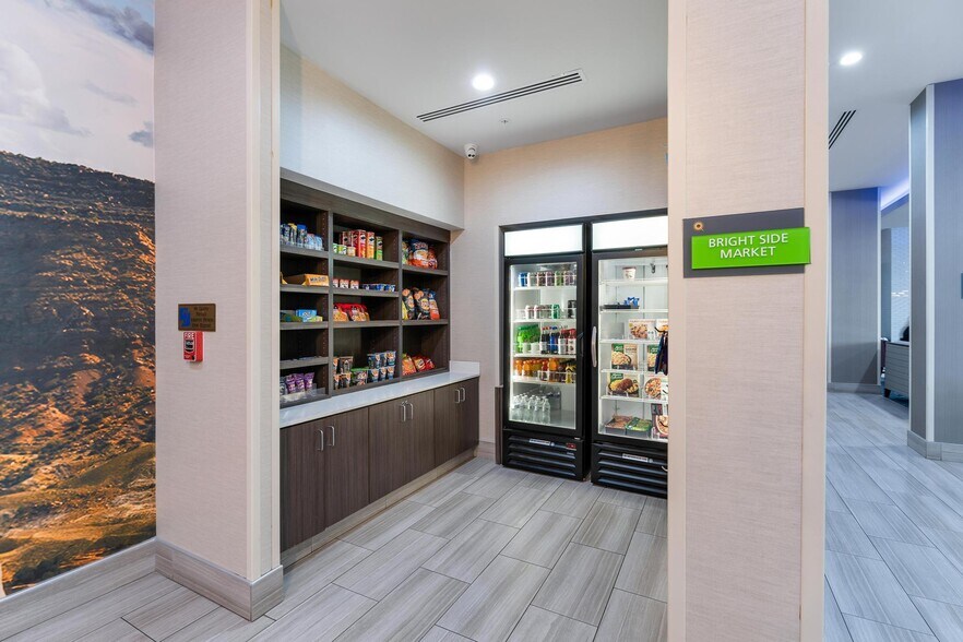 More Photos Of 465 S 100 E, Kanab Hospitality For Sale