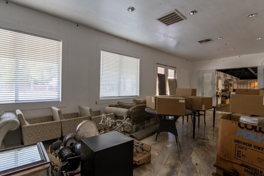 More Photos Of 2612 F St, Bakersfield Medical For Sale