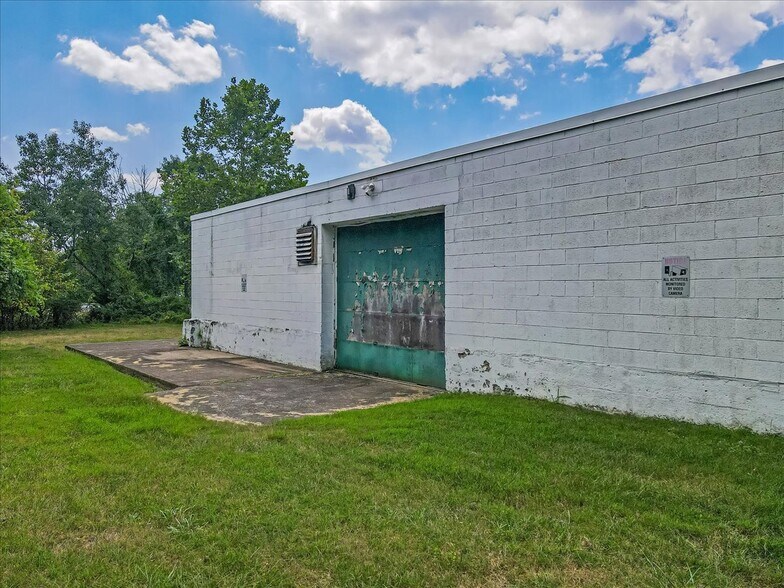 More Photos Of 201 Alpha Rd, Wind Gap Warehouse For Sale
