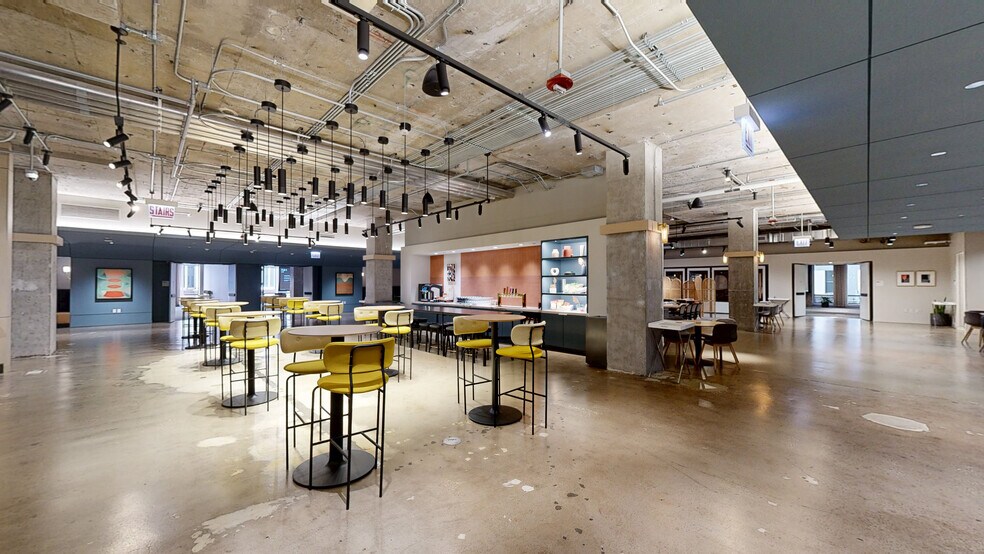 More Photos Of 311 W Monroe St, Chicago Coworking Space
