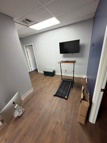 More Photos Of 13610 Midway Rd, Farmers Branch Medical For Lease