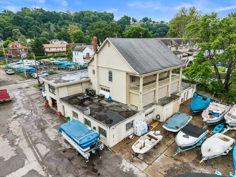 More Photos Of 228 Arch St, Verona Marina For Sale