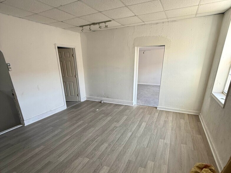 More Photos Of 893-895 N Howard St, Baltimore Storefront For Sale