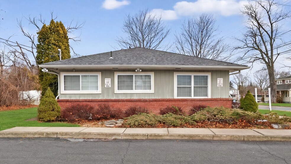 More Photos Of 201 Homestead Ave, Maybrook Medical For Sale
