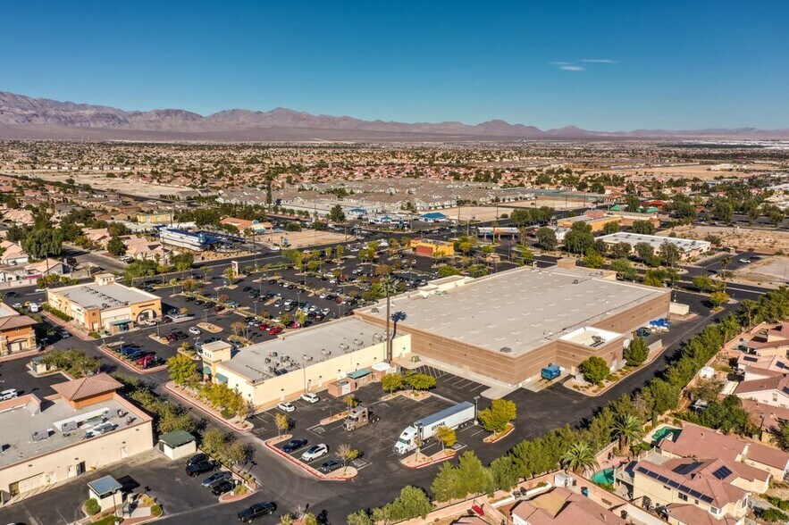 More Photos Of 2943 W Craig Rd, North Las Vegas Storefront For Lease