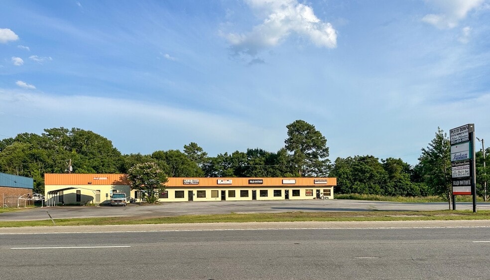 More Photos Of 4666-4678 Broad St, Sumter Restaurant For Sale