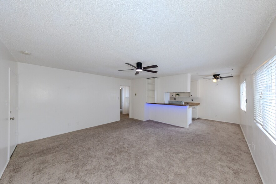 More Photos Of 241 Lindero Ave, Long Beach Apartments For Sale