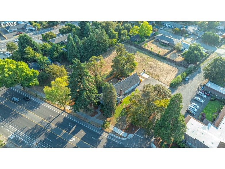 More Photos Of River Road @ Hamilton Ave, Eugene Land For Sale