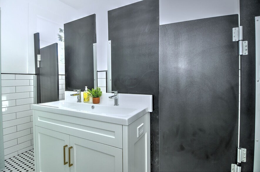 More Photos Of 1700 Osos St, San Luis Obispo Apartments For Sale