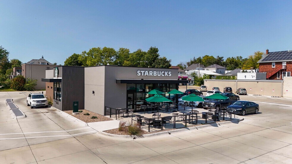 More Photos Of 3214 1st Ave NE, Cedar Rapids Fast Food For Sale