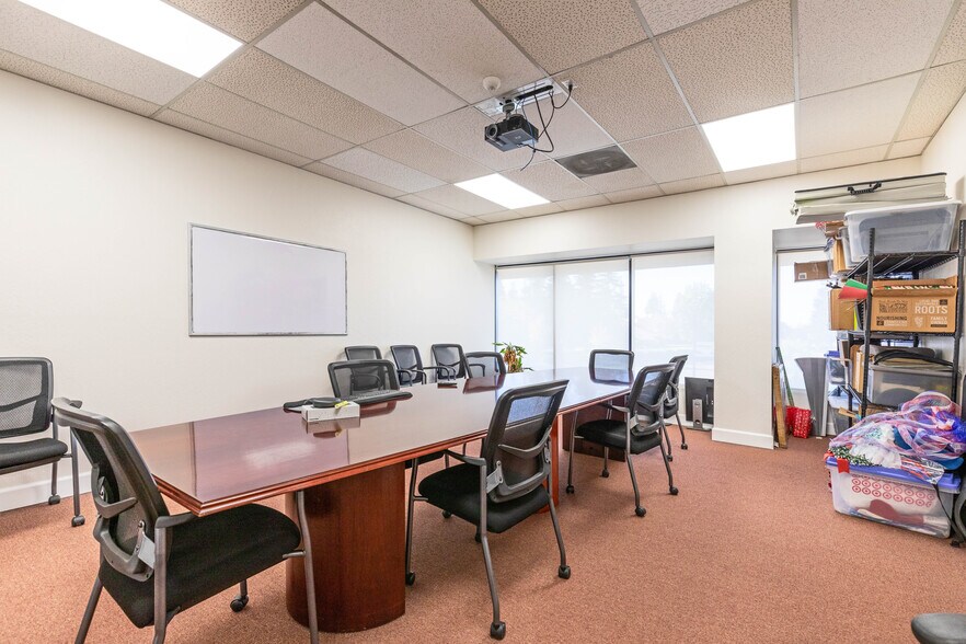More Photos Of 3050 Beacon Blvd, West Sacramento Office For Sale