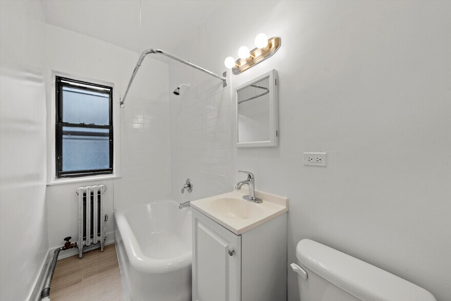 More Photos Of 5417 N Kenmore Ave, Chicago Apartments For Sale