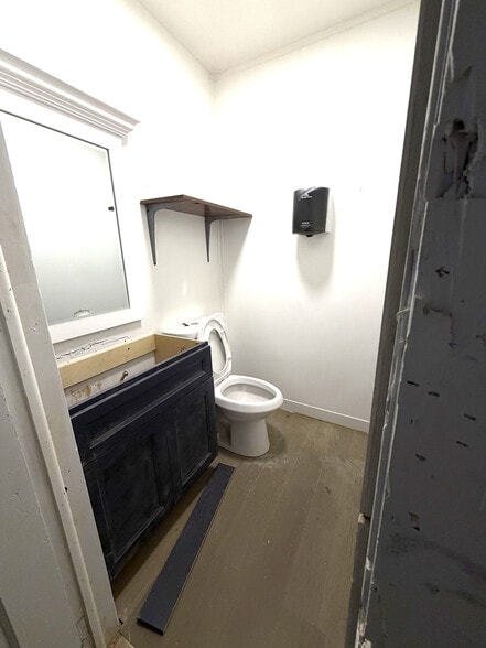 More Photos Of 449 N Cameron St, Winchester Manufacturing For Lease