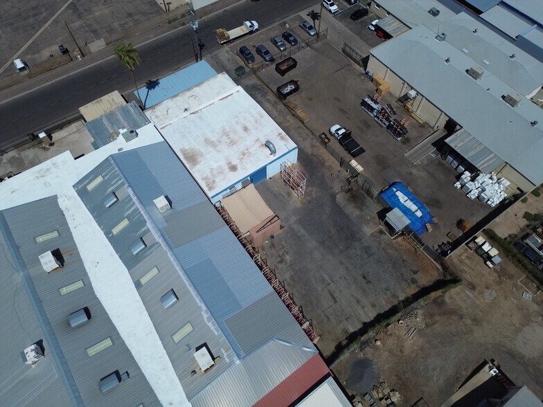 More Photos Of 1209 W Hilton Ave, Phoenix Warehouse For Sale