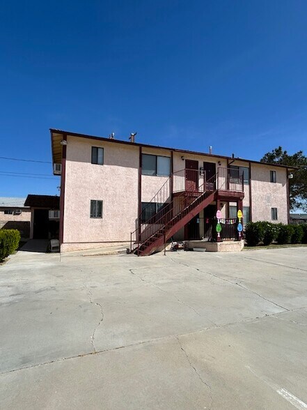 More Photos Of 15430 Meyer Rd, Mojave Apartments For Sale