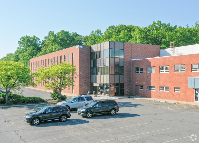 More Photos Of 1460 Livingston Ave, North Brunswick Warehouse For Lease