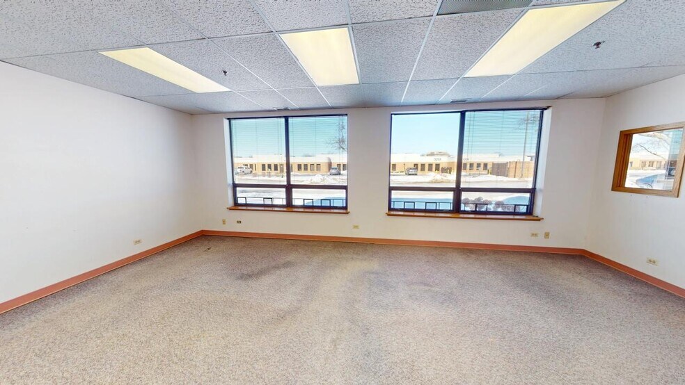 More Photos Of 3115 N Wilke Rd, Arlington Heights Medical For Sale