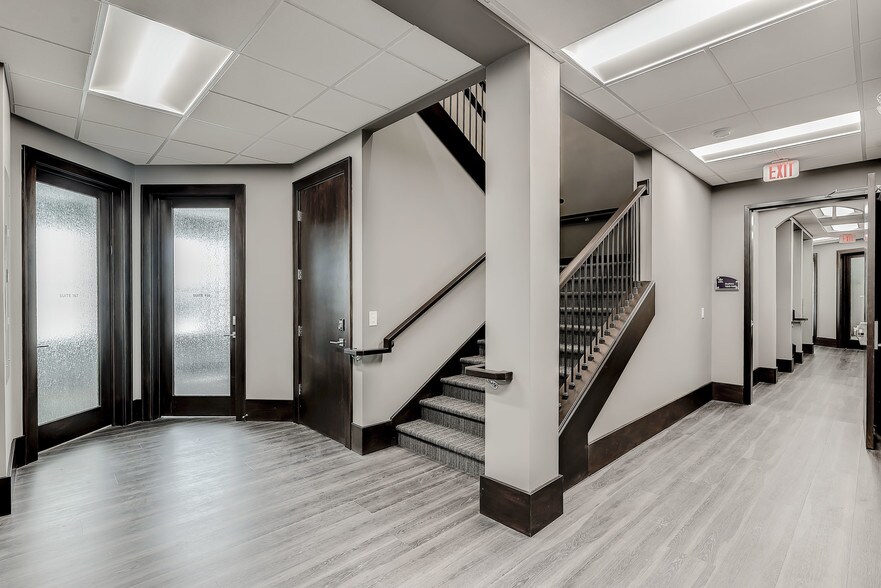 More Photos Of 1905 S New Market St, Carmel Coworking Space