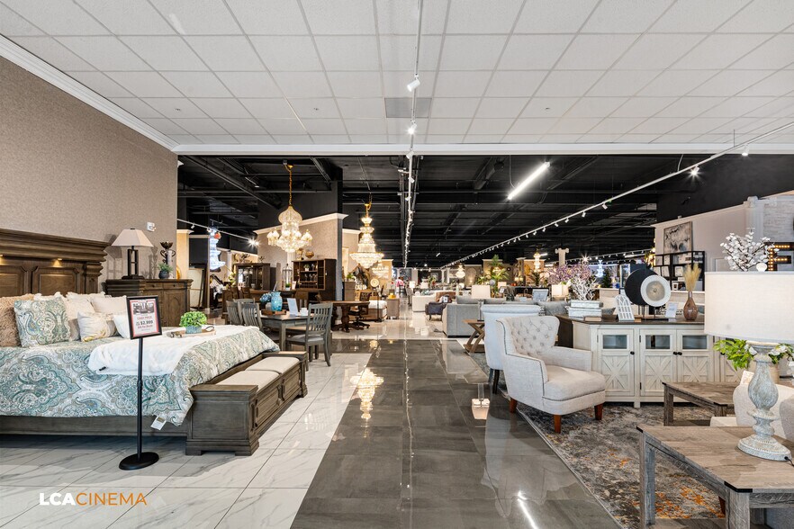 More Photos Of 3792 Ming Ave, Bakersfield General Retail For Sale