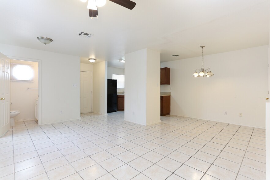 More Photos Of 414 Cupples Rd, San Antonio Apartments For Sale