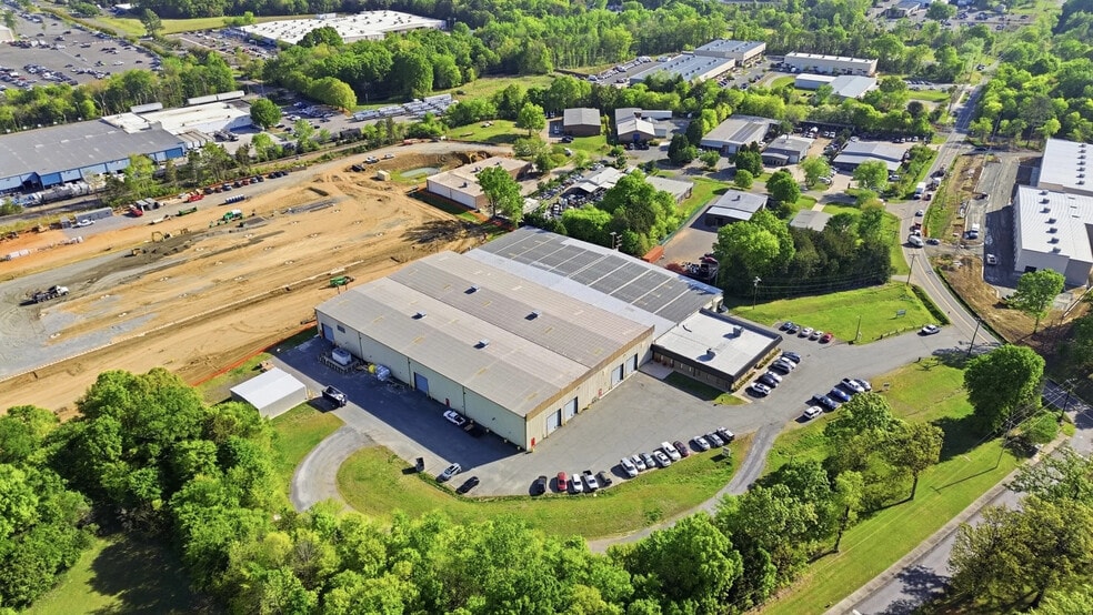 More Photos Of 10700 John Price Rd, Charlotte Warehouse For Sale