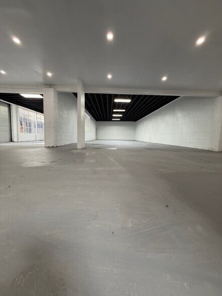 More Photos Of 4435 S Santa Fe Ave, Vernon Distribution For Lease