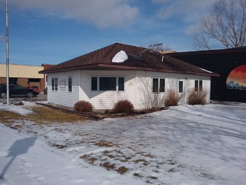 More Photos Of 301 Main St E, Hendrum Office For Sale