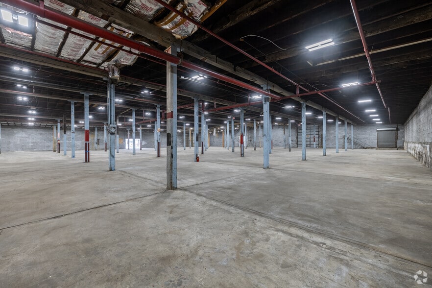 More Photos Of 185 Van Winkle Ave, Hawthorne Warehouse For Sale