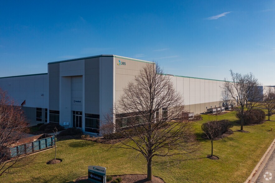 More Photos Of 365 Crossing Rd, Bolingbrook Distribution For Lease