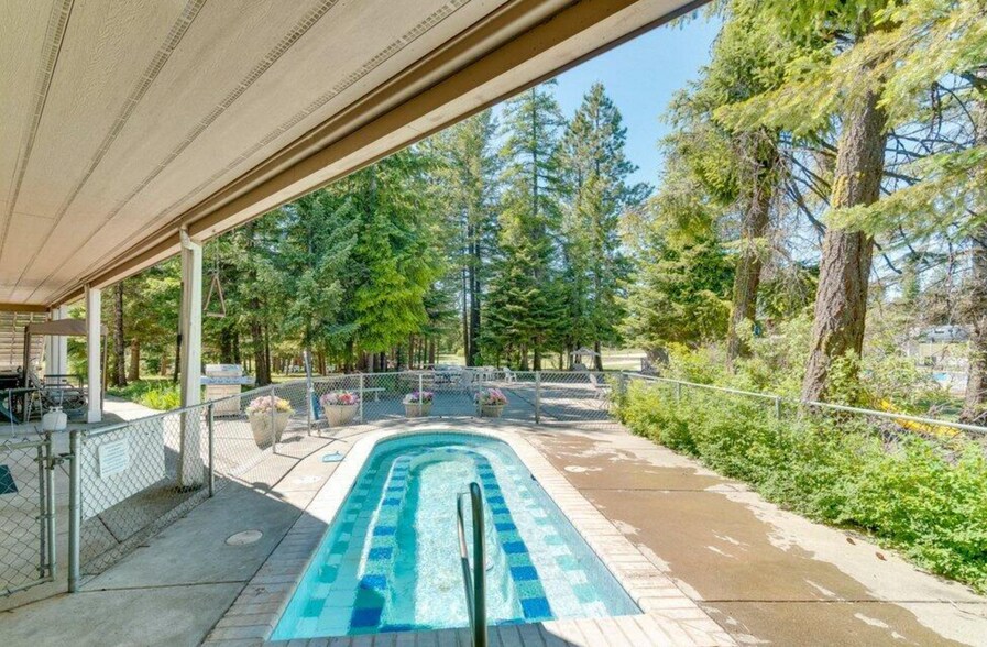 More Photos Of 30400 S Sunray Trl, Worley Lodge Meeting Hall For Sale