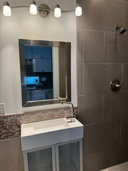 More Photos Of 2926 Welton St, Denver Specialty For Sale