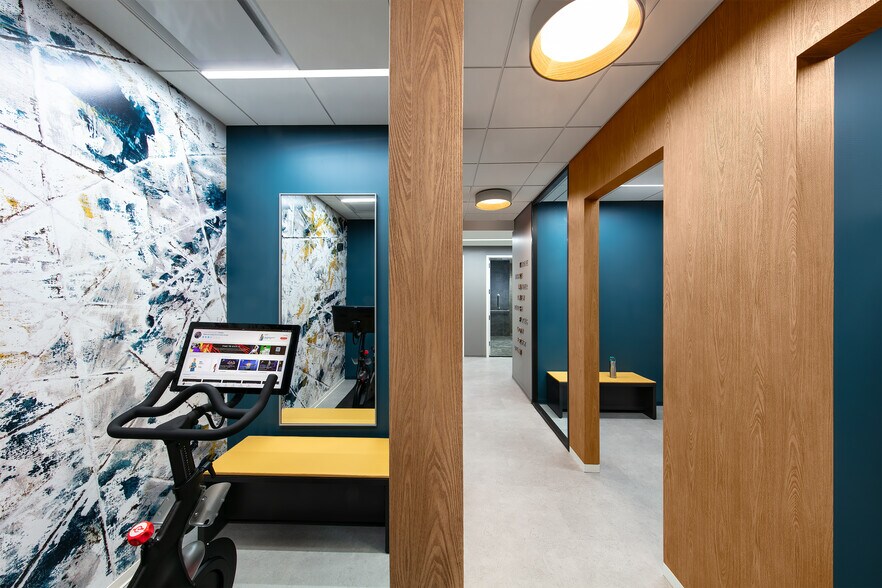 More Photos Of 6350 Walker Ln, Alexandria Office For Lease