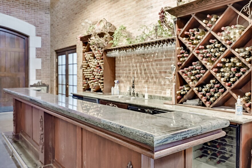 More Photos Of 2000 Champagne Blvd, Grapevine Specialty For Sale