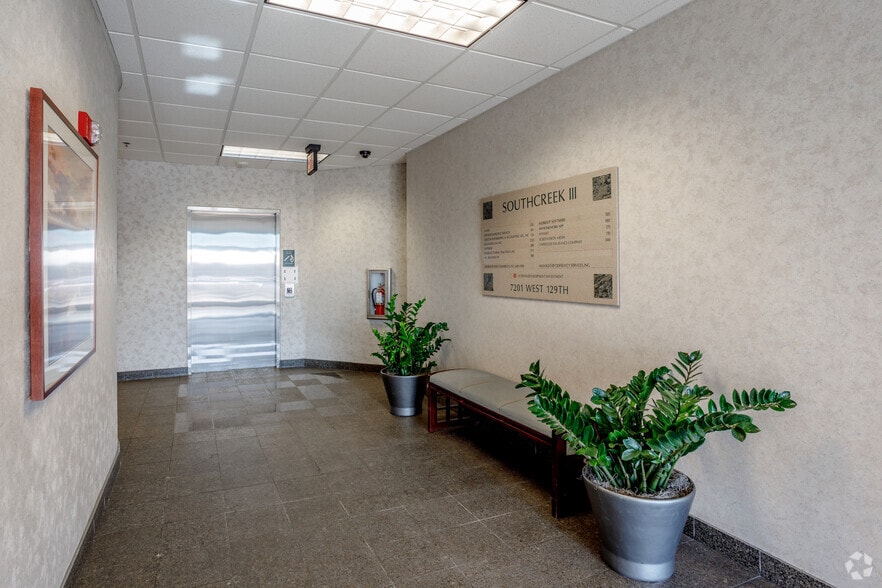 More Photos Of 12980 Metcalf Ave, Overland Park Unknown For Lease