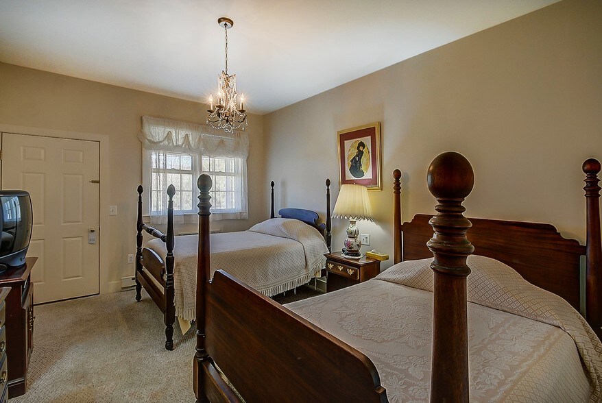 More Photos Of 4115 Old Post Rd, Charlestown Hotel For Sale