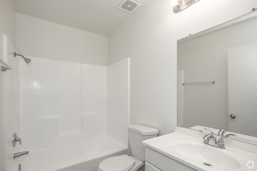 More Photos Of 420-422 S Birch St, Santa Ana Apartments For Sale