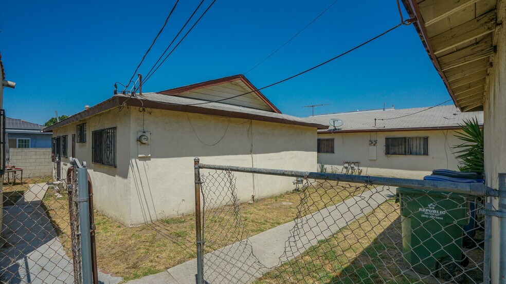 More Photos Of 3847 W 110th St, Inglewood Apartments For Sale